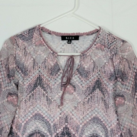 BLEU Top Womens S Pink Gray Long Bell Sleeve Boho Peasant Blouse Rhinestones - Picture 3 of 12